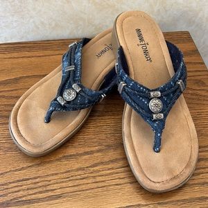 MINNIETONKA 👣Sandals👣